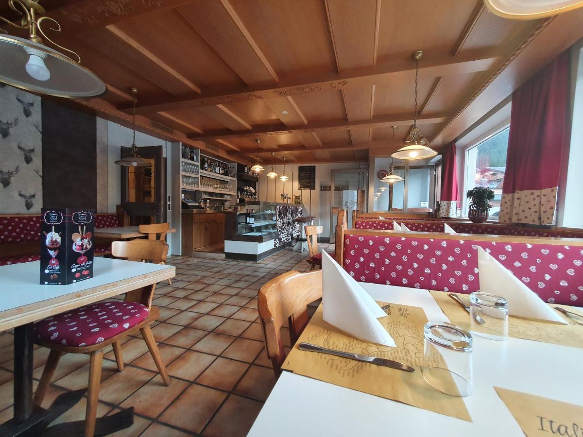 Albergo Bar Ristorante Dolomia Badia  Eksteriør bilde